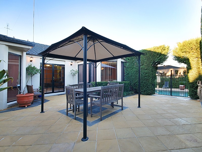 16 St Andrews Drive, Glenmore Park NSW 2745