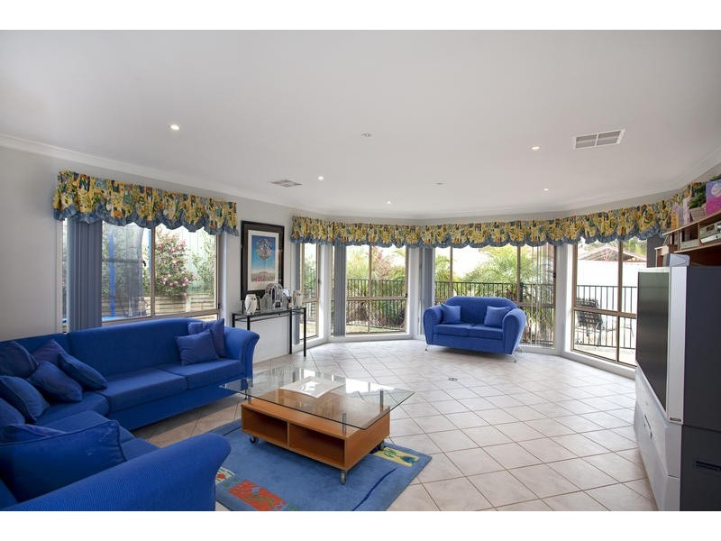32 Torquay Terrace, Glenmore Park NSW 2745