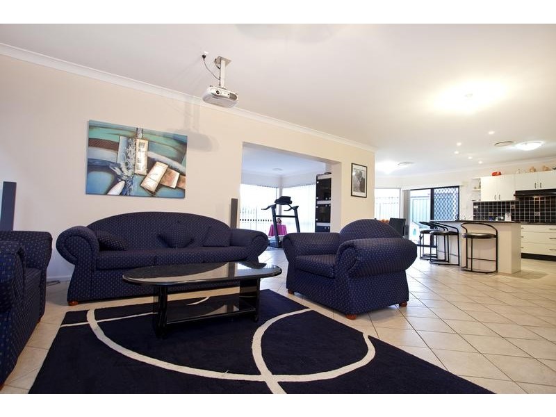 17 Branksome Way, Glenmore Park NSW 2745
