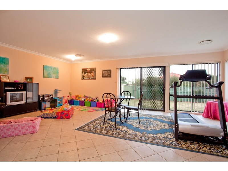 17 Branksome Way, Glenmore Park NSW 2745