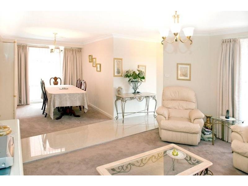 37 Floribunda Avenue, Glenmore Park NSW 2745