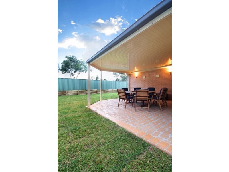 18 Wittama Drive, Glenmore Park NSW 2745