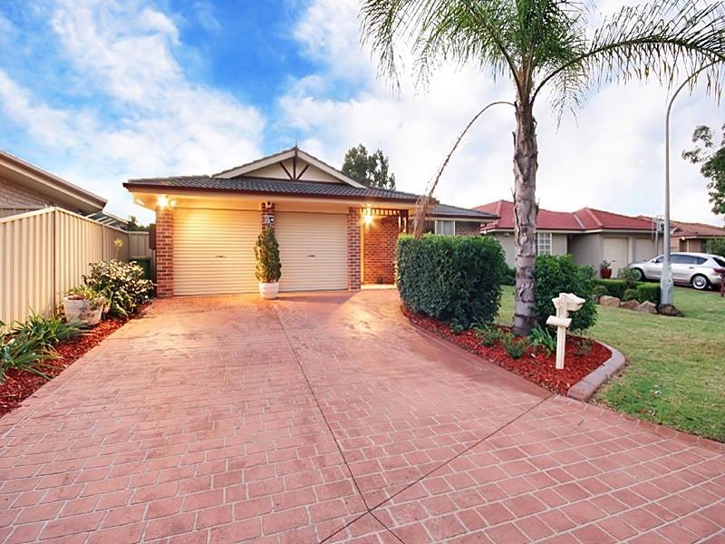 9 Buna Close, Glenmore Park NSW 2745