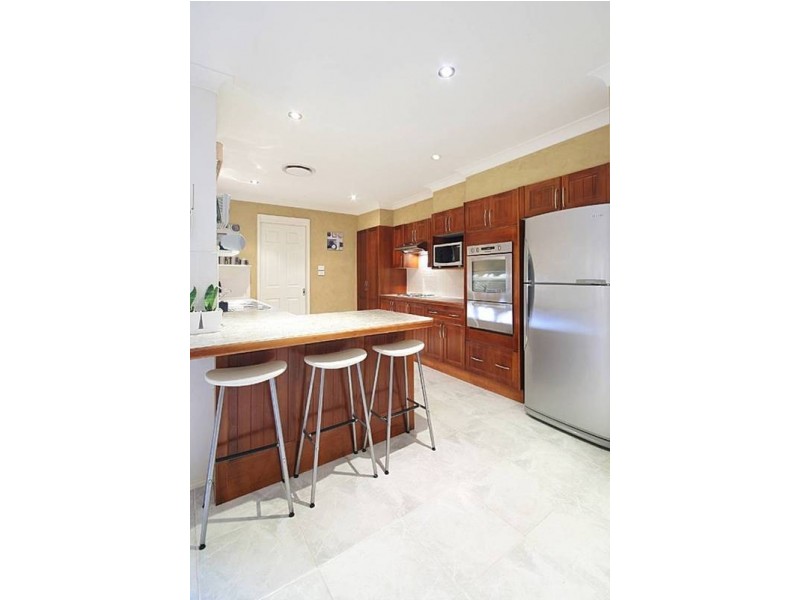 2 Scrubwren Pl, Glenmore Park NSW 2745