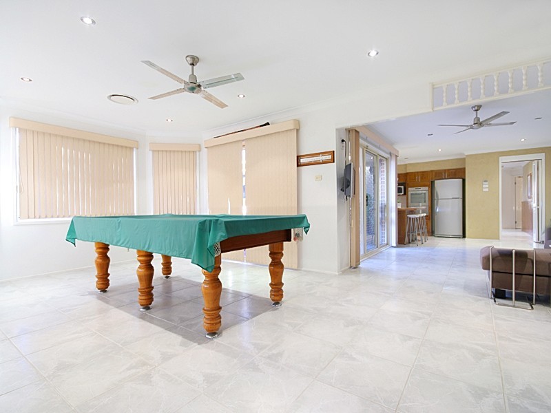 2 Scrubwren Pl, Glenmore Park NSW 2745