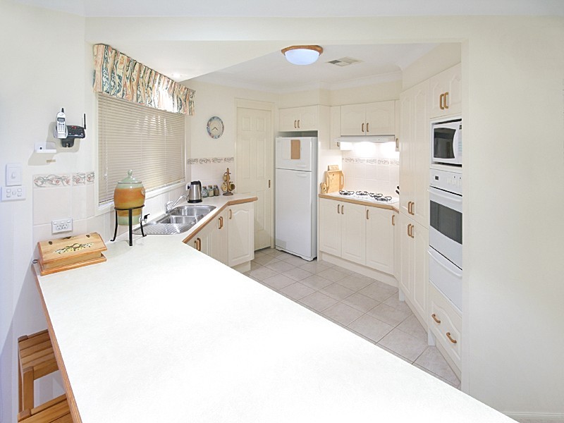 5 Huntingdale Drive, Glenmore Park NSW 2745