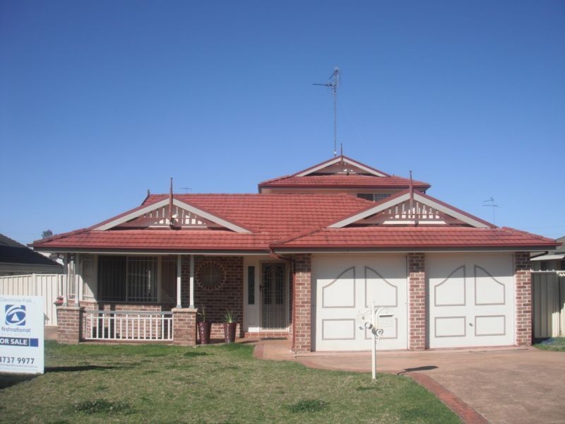 4 Berril Place, Glenmore Park NSW 2745