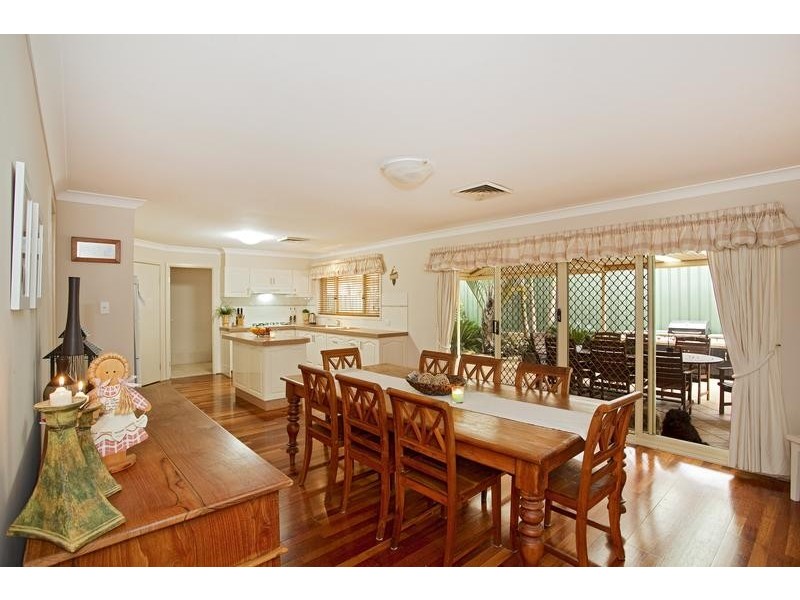 50 Glengarry Drive, Glenmore Park NSW 2745