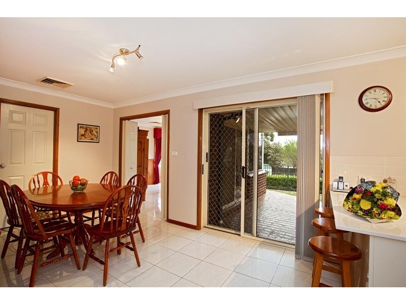 20 Richardson Place, Glenmore Park NSW 2745