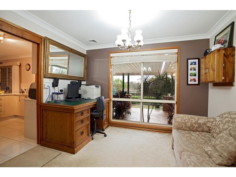 20 Richardson Place, Glenmore Park NSW 2745