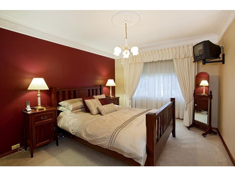 20 Richardson Place, Glenmore Park NSW 2745