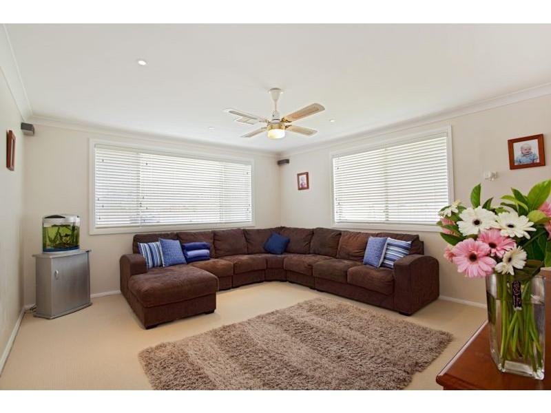 28 Kiber Drive, Glenmore Park NSW 2745