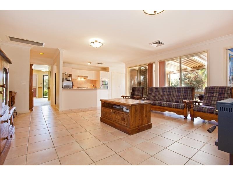 5 Iris Court, Glenmore Park NSW 2745