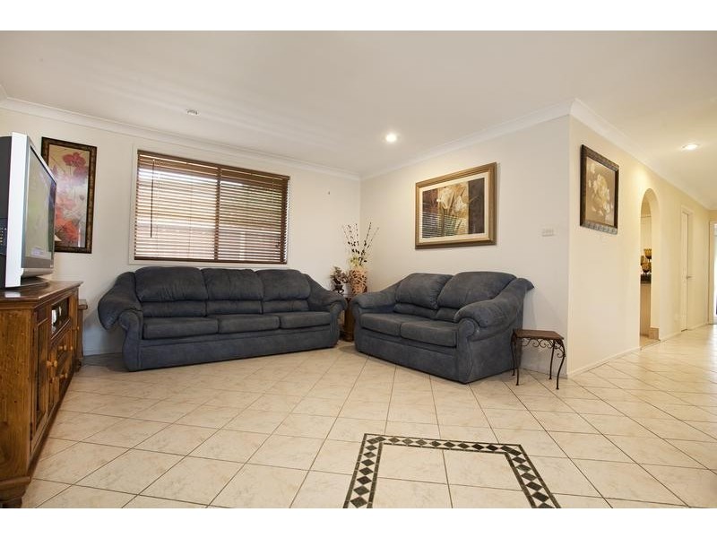 4 Corndew Crescent, Werrington Downs NSW 2747