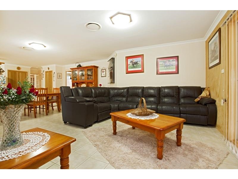 20 Shearwater Drive, Glenmore Park NSW 2745