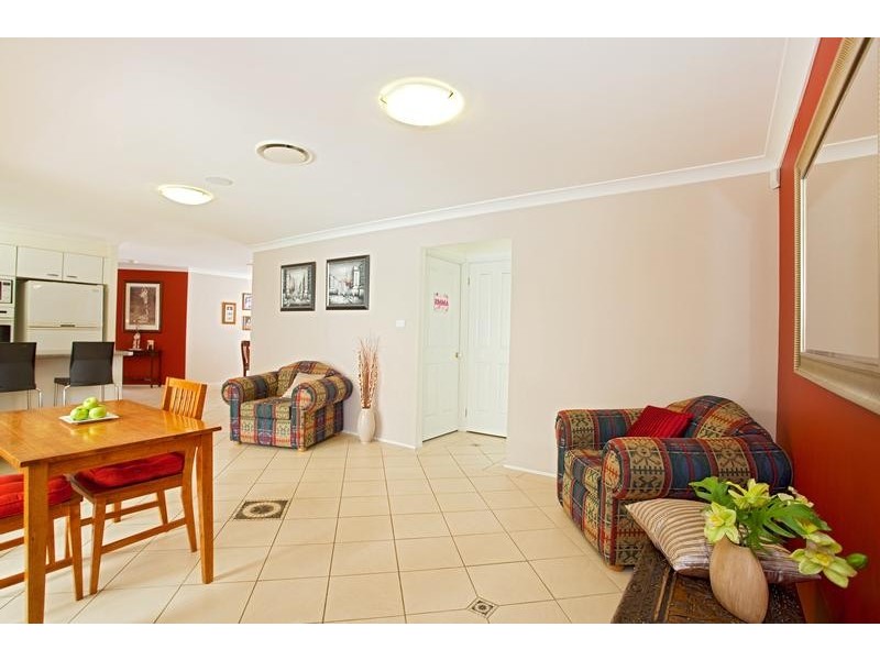 9 William Howell Drive, Glenmore Park NSW 2745