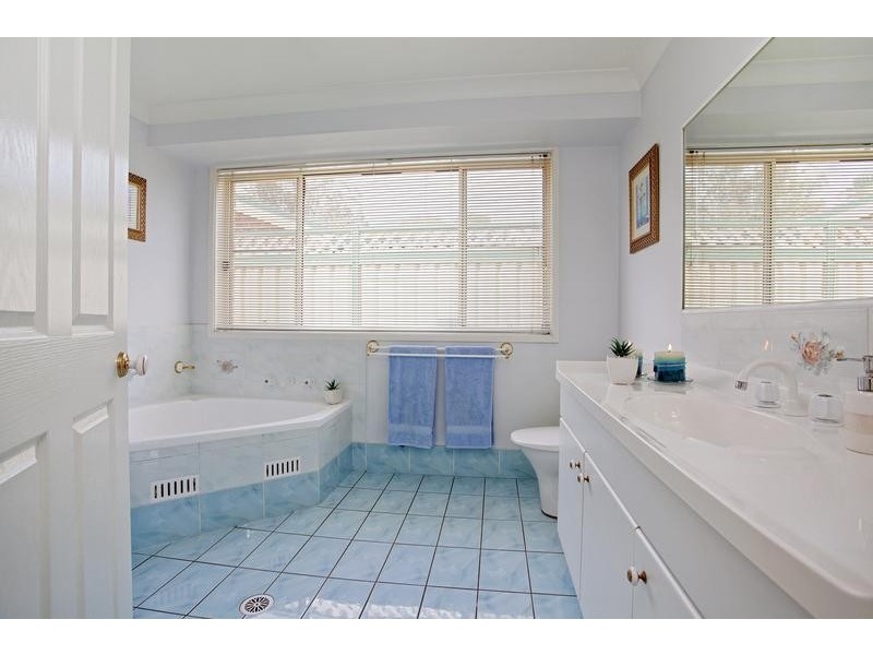 9 William Howell Drive, Glenmore Park NSW 2745