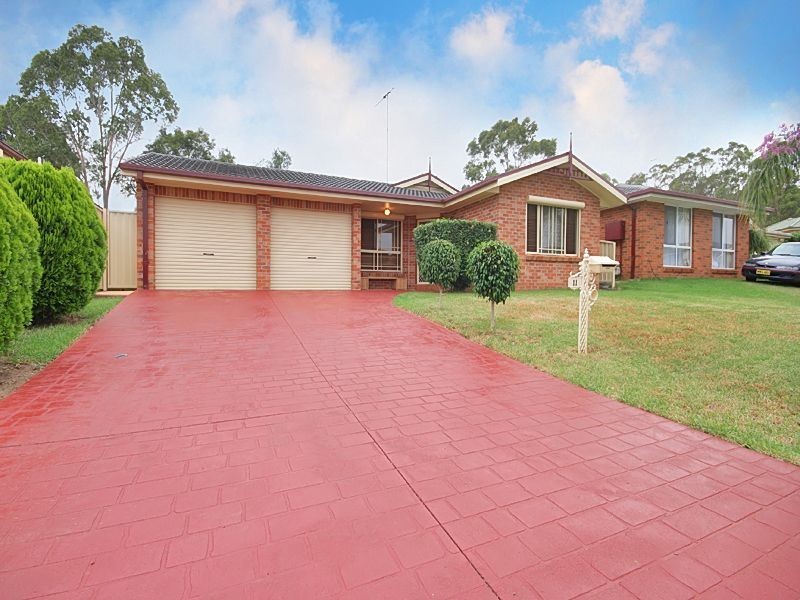 11 Pritchard Place, Glenmore Park NSW 2745