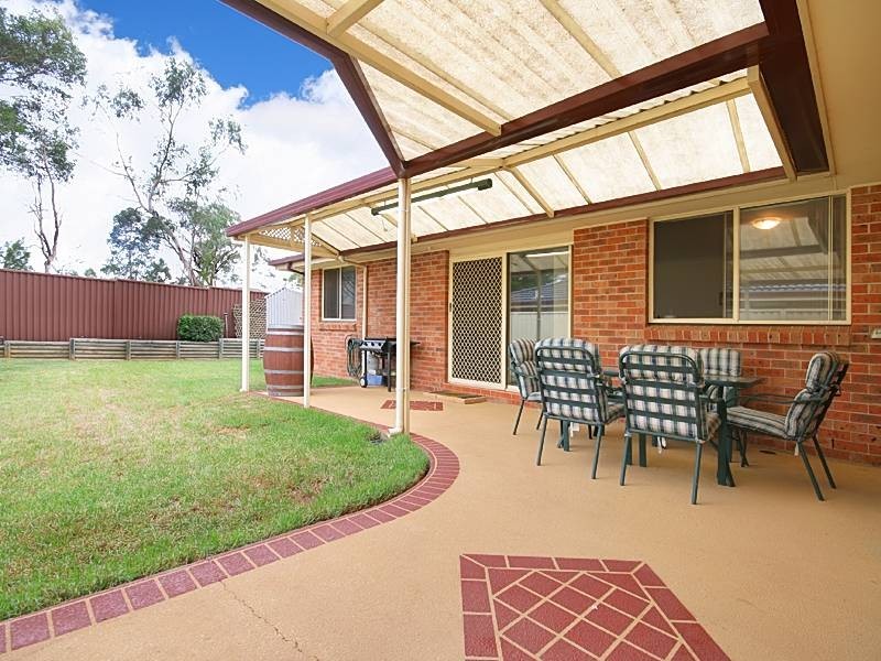 11 Pritchard Place, Glenmore Park NSW 2745