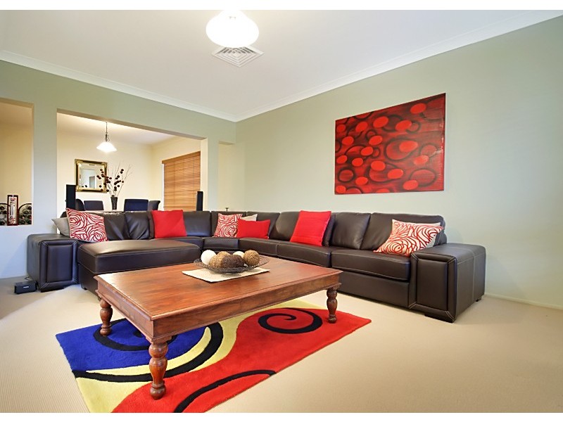 17 Birkdale Circuit, Glenmore Park NSW 2745