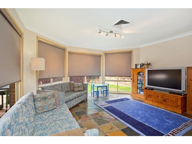 18 Lehmann Avenue, Glenmore Park NSW 2745