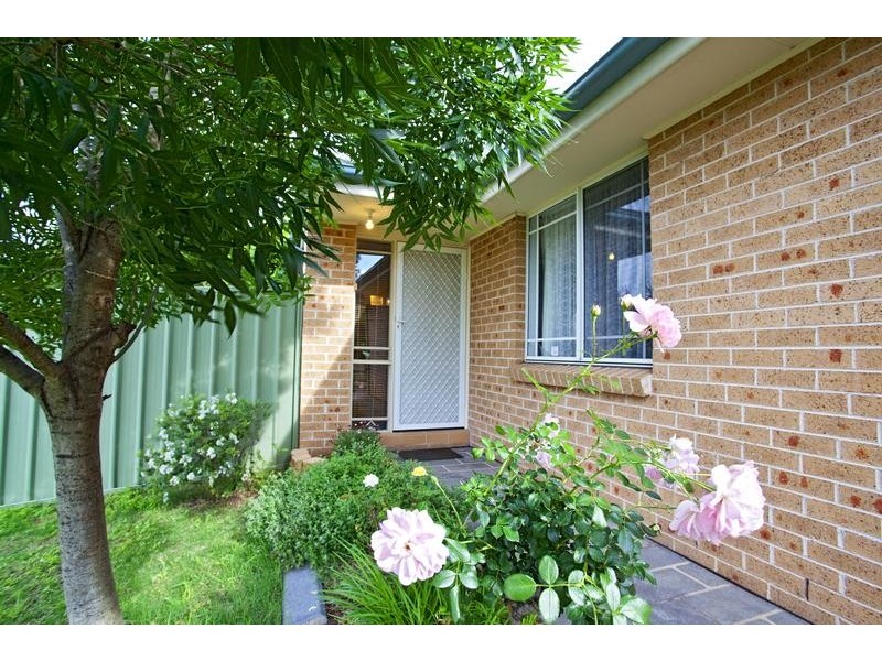 65 Woodlands Drive, Glenmore Park NSW 2745