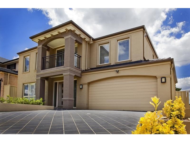 6 Fairwater Court, Glenmore Park NSW 2745