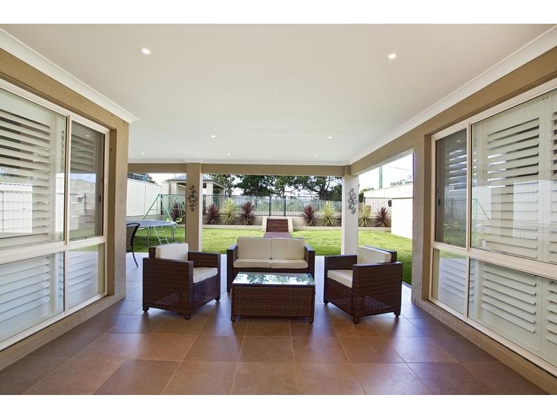 6 Fairwater Court, Glenmore Park NSW 2745