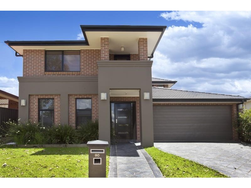 90 Ridgetop Drive, Glenmore Park NSW 2745