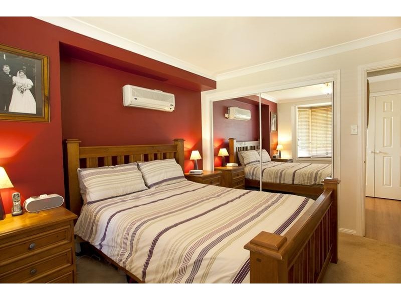 10 Dutba Place, Glenmore Park NSW 2745