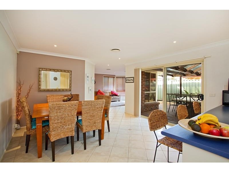 7 Butcherbird Place, Glenmore Park NSW 2745