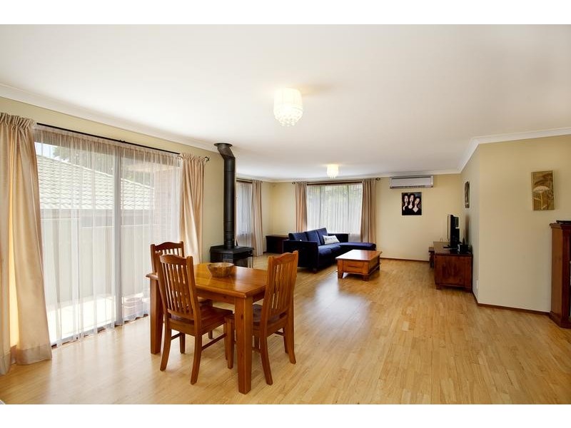 11 Bangaroo Avenue, Glenmore Park NSW 2745