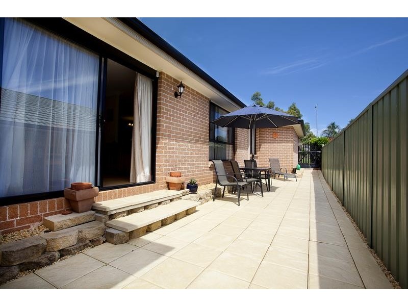 11 Bangaroo Avenue, Glenmore Park NSW 2745