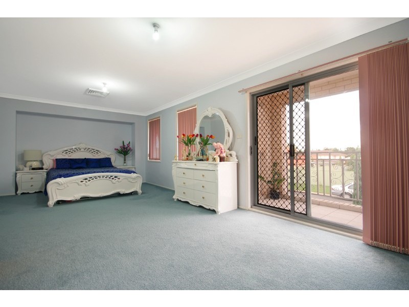 21 Birkdale Circuit, Glenmore Park NSW 2745