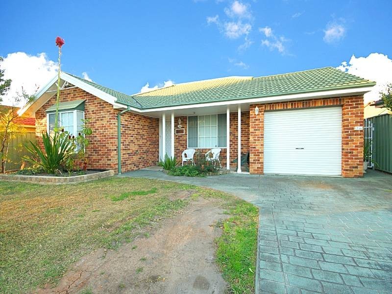5 Womra Cres, Glenmore Park NSW 2745