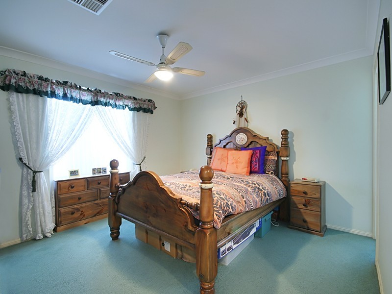 5 Womra Cres, Glenmore Park NSW 2745