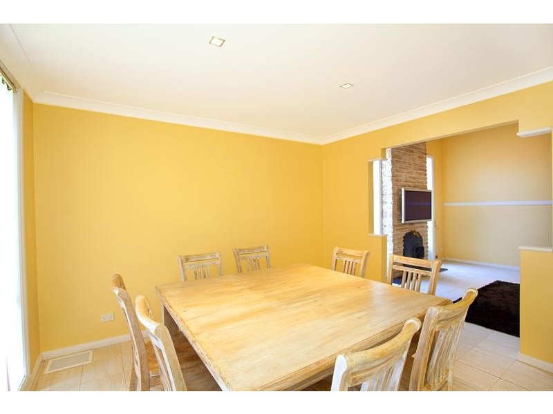 15 Geranium Close, Glenmore Park NSW 2745