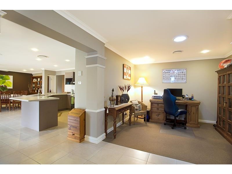 5 Kindlebark Close, Claremont Meadows NSW 2747