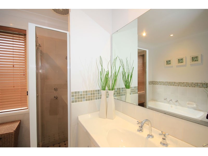 27 Laguna Drive, Glenmore Park NSW 2745