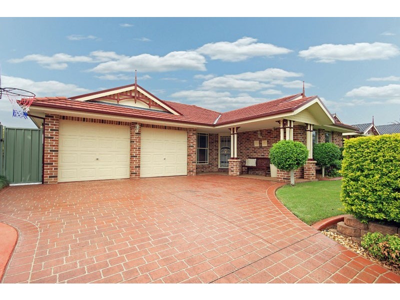 27 Laguna Drive, Glenmore Park NSW 2745