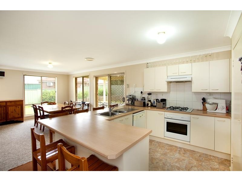 6 Kalua Place, Glenmore Park NSW 2745