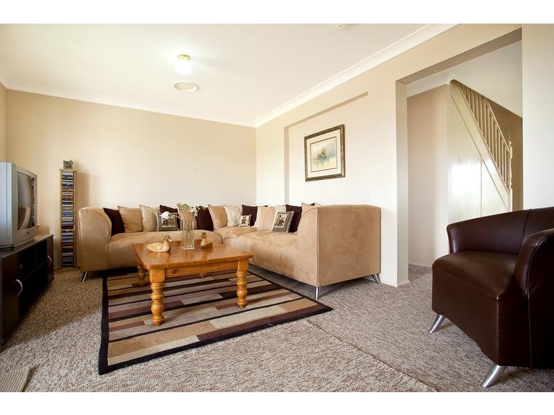 6 Kalua Place, Glenmore Park NSW 2745