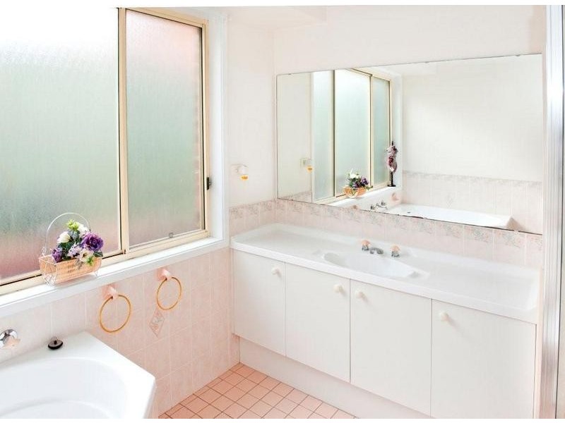 37 Floribunda Avenue, Glenmore Park NSW 2745