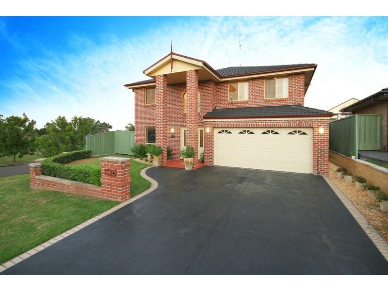 11 Monarch Circuit, Glenmore Park NSW 2745