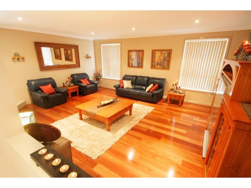 11 Monarch Circuit, Glenmore Park NSW 2745