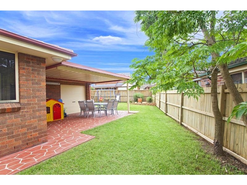 5 Cyperus Place, Glenmore Park NSW 2745