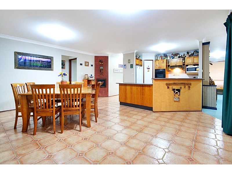 25 Pinehurst Avenue, Glenmore Park NSW 2745