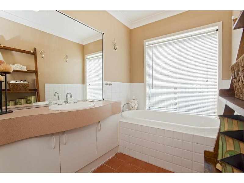 4 Narran Place, Glenmore Park NSW 2745