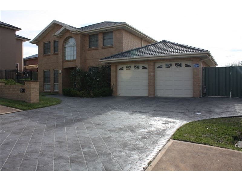 5 Broadlands Avenue, Glenmore Park NSW 2745