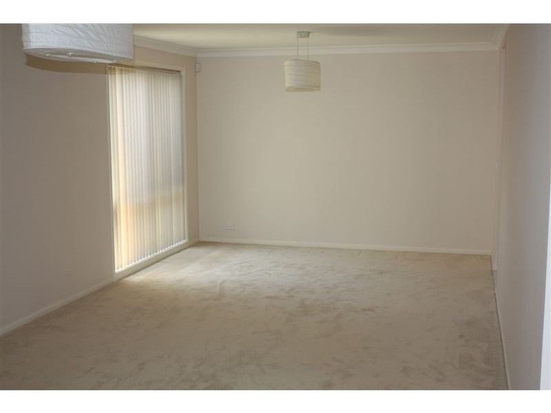 5 Broadlands Avenue, Glenmore Park NSW 2745